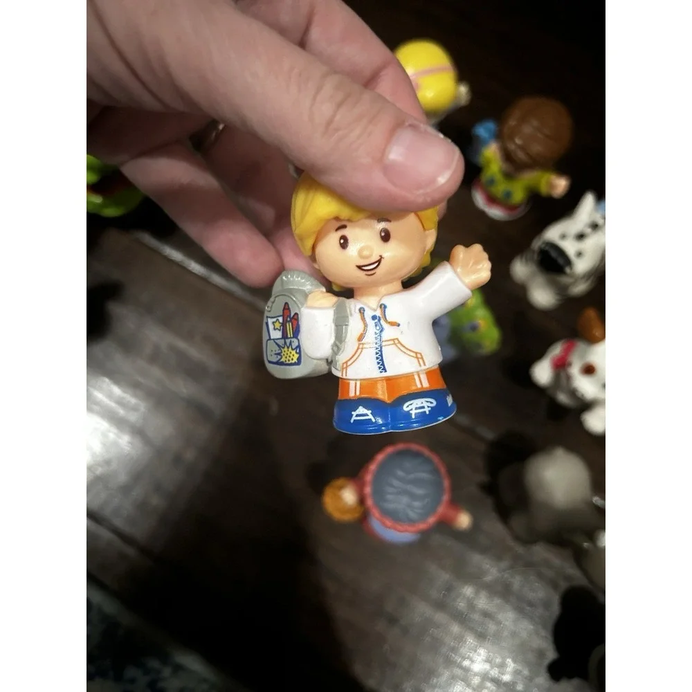 Lot Of 18 Little People Noah Animals Toy Story Paint Chipped